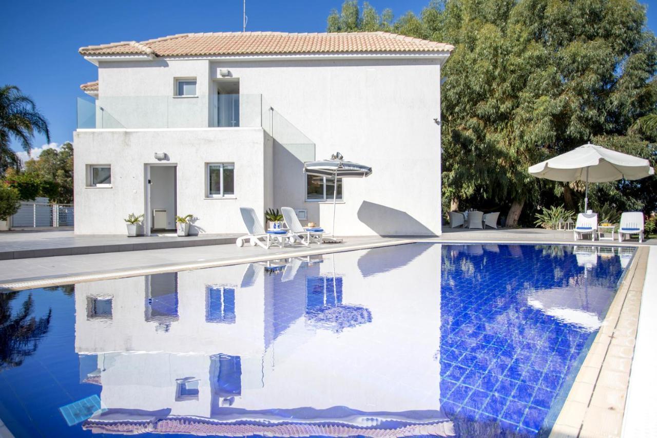 Villa Hibiscus Protaras Exterior photo