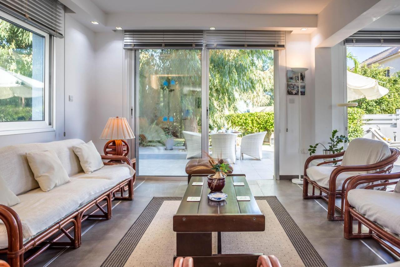 Villa Hibiscus Protaras Exterior photo